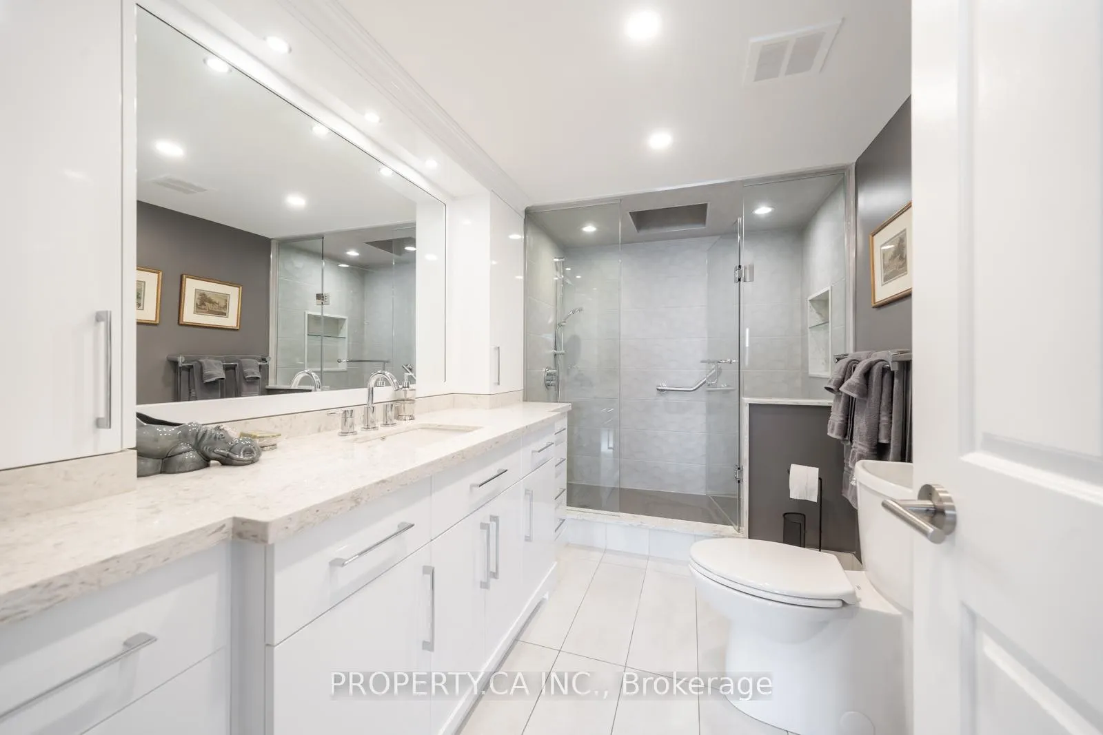 Photo 23 of Unit 604, 65 Spring Garden Avenue, North York, Willowdale East — HOMEH