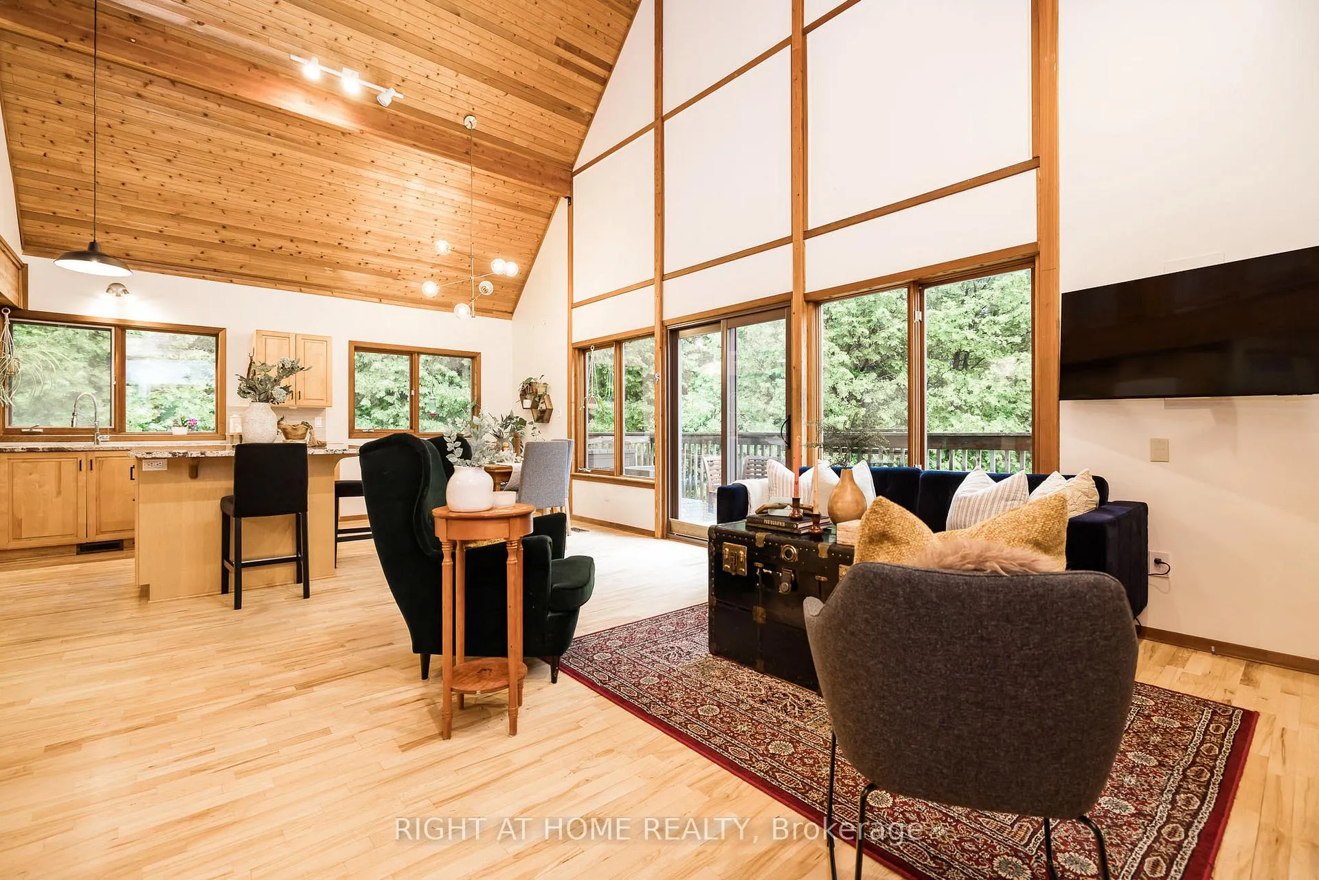 Photo 14 of 1828 Burnt Lands Road, Ottawa, Huntley Ward (North West) — HOMEH