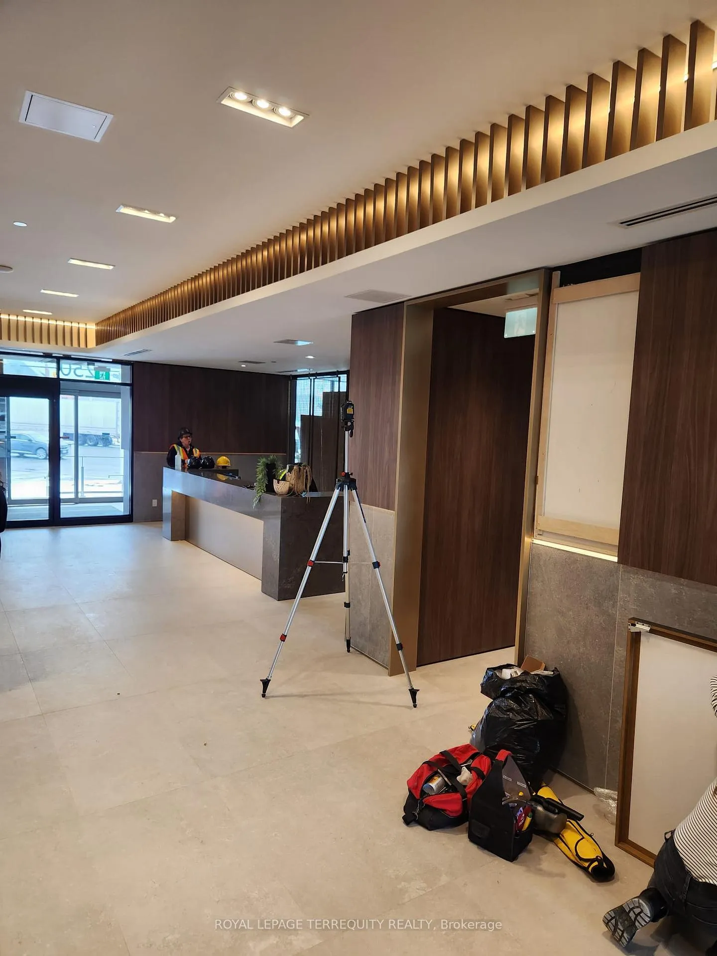 Photo 8 of Unit 313, 2501 Saw Whet Boulevard, Oakville, Glen Abbey — HOMEH