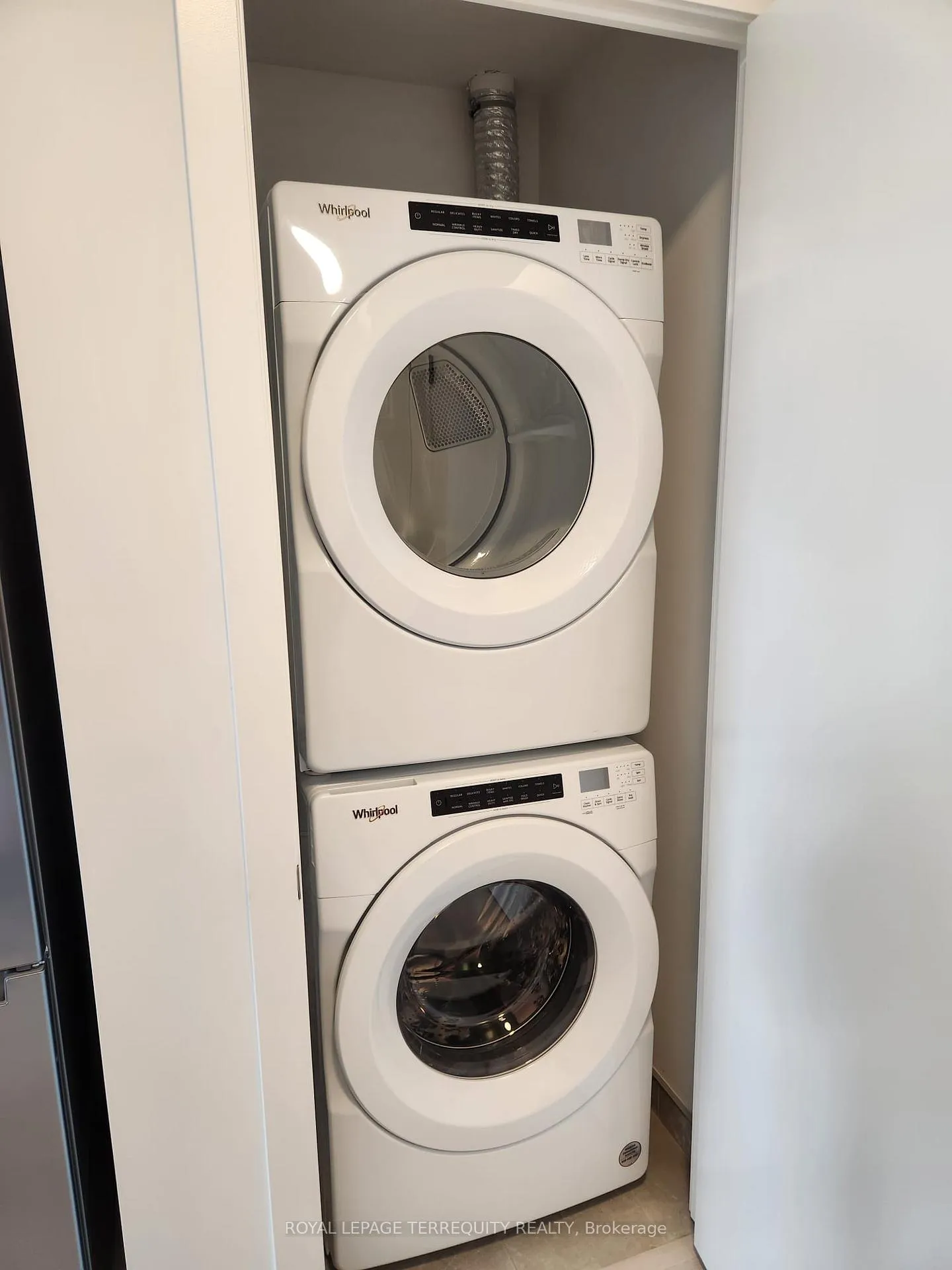 Photo 9 of Unit 313, 2501 Saw Whet Boulevard, Oakville, Glen Abbey — HOMEH