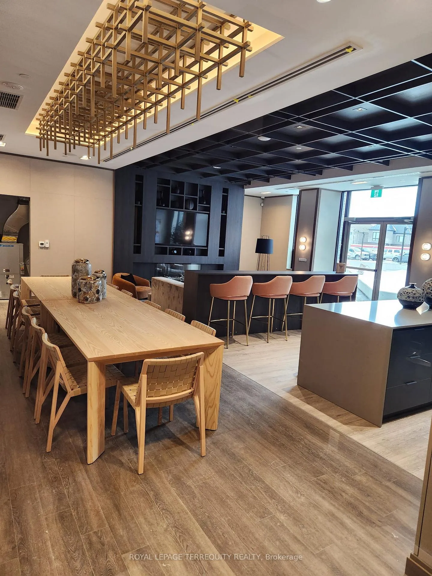Photo 18 of Unit 313, 2501 Saw Whet Boulevard, Oakville, Glen Abbey — HOMEH