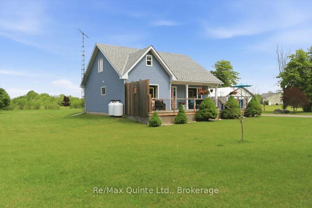 Photo 4 of 168 Schoolhouse Road, Prince Edward County, Athol Ward — HOMEH
