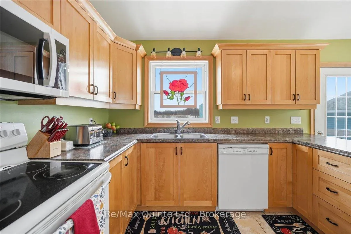 Photo 17 of 168 Schoolhouse Road, Prince Edward County, Athol Ward — HOMEH