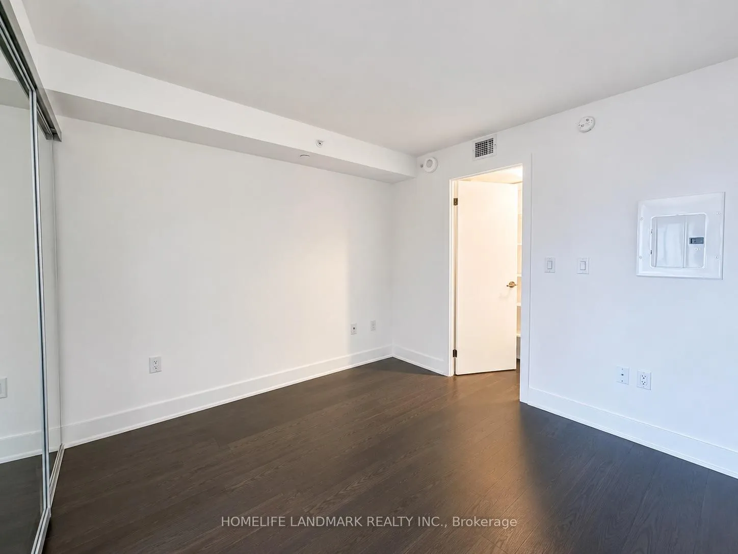 Photo 7 of Unit 2907, 955 Bay Street, Toronto, Bay Street Corridor — HOMEH