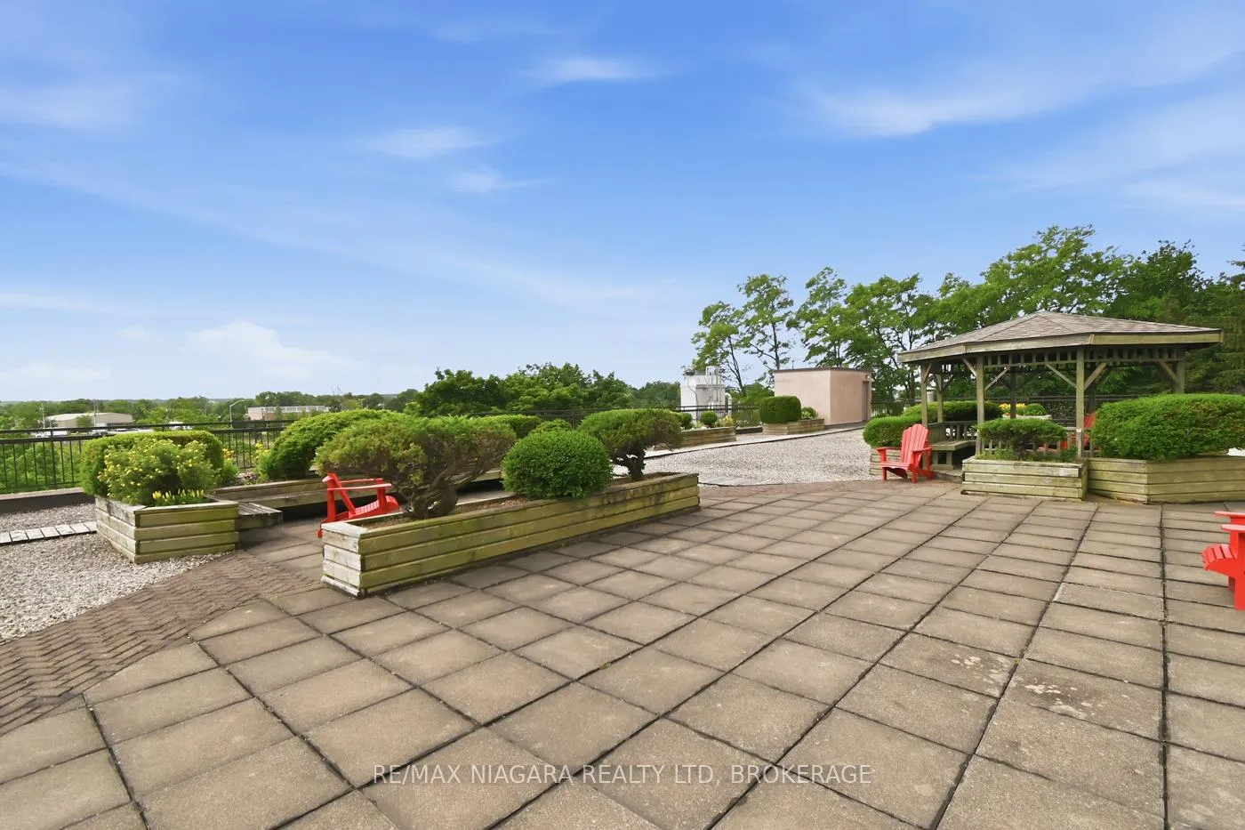 Photo 31 of Unit 1011, 7 Gale Crescent, St. Catharines, E. Chester — HOMEH