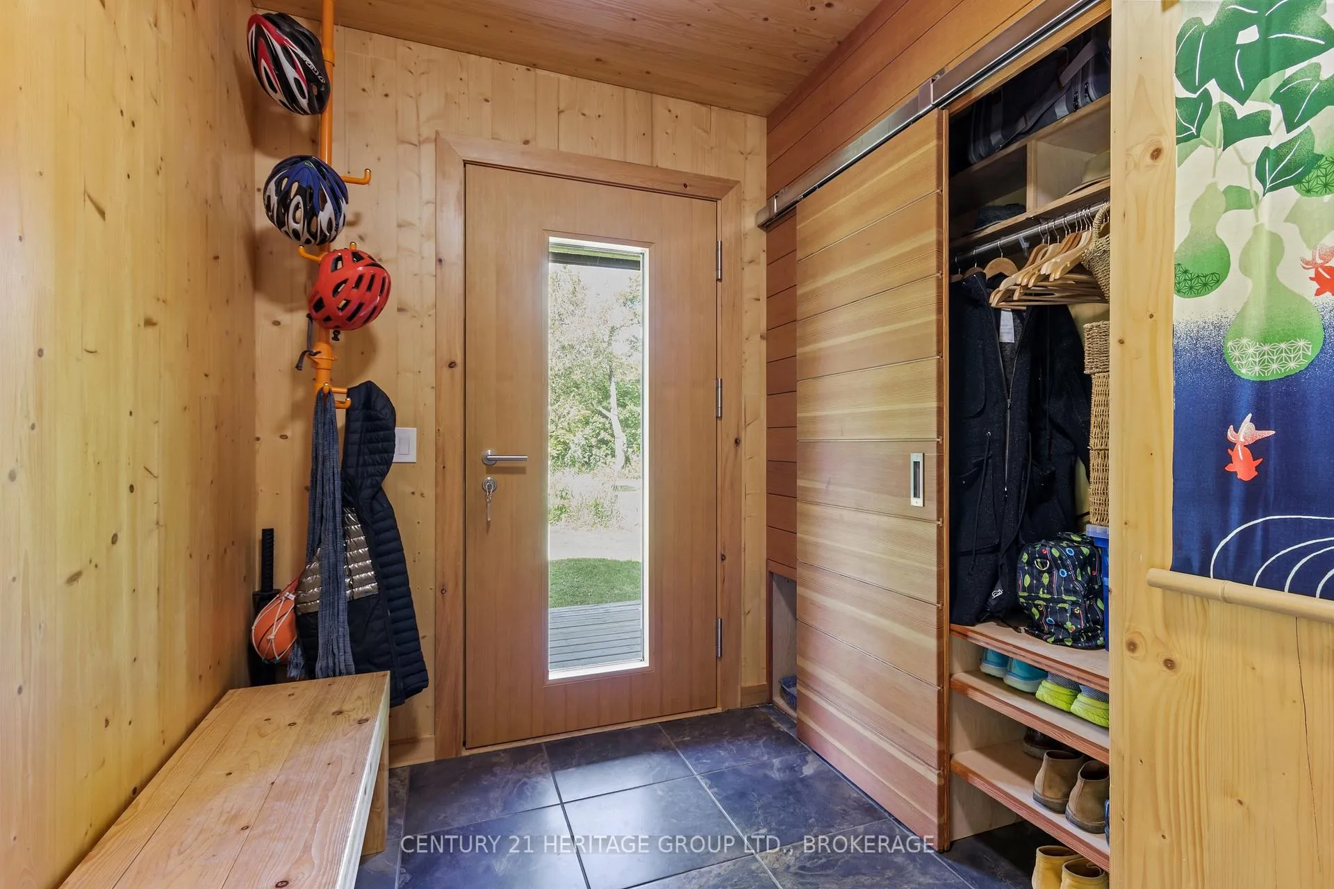 Photo 4 of 1307 Going Street, Frontenac Islands, Wolfe Island — HOMEH