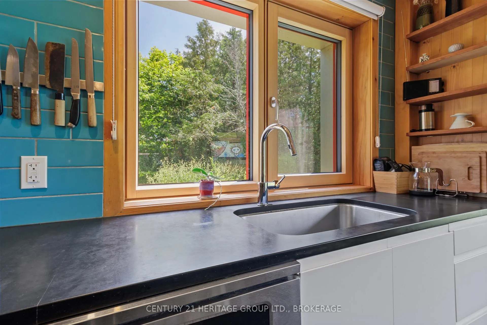 Photo 14 of 1307 Going Street, Frontenac Islands, Wolfe Island — HOMEH