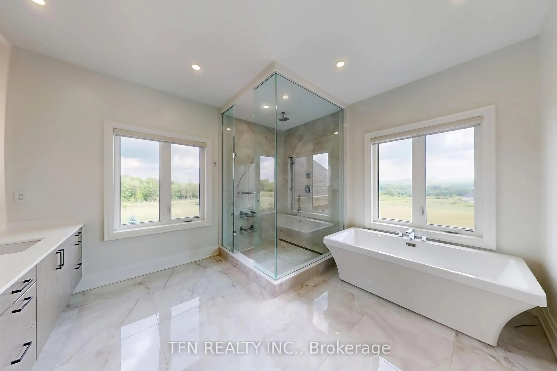 Photo 26 of 258 Amos Drive, Caledon, Palgrave — HOMEH