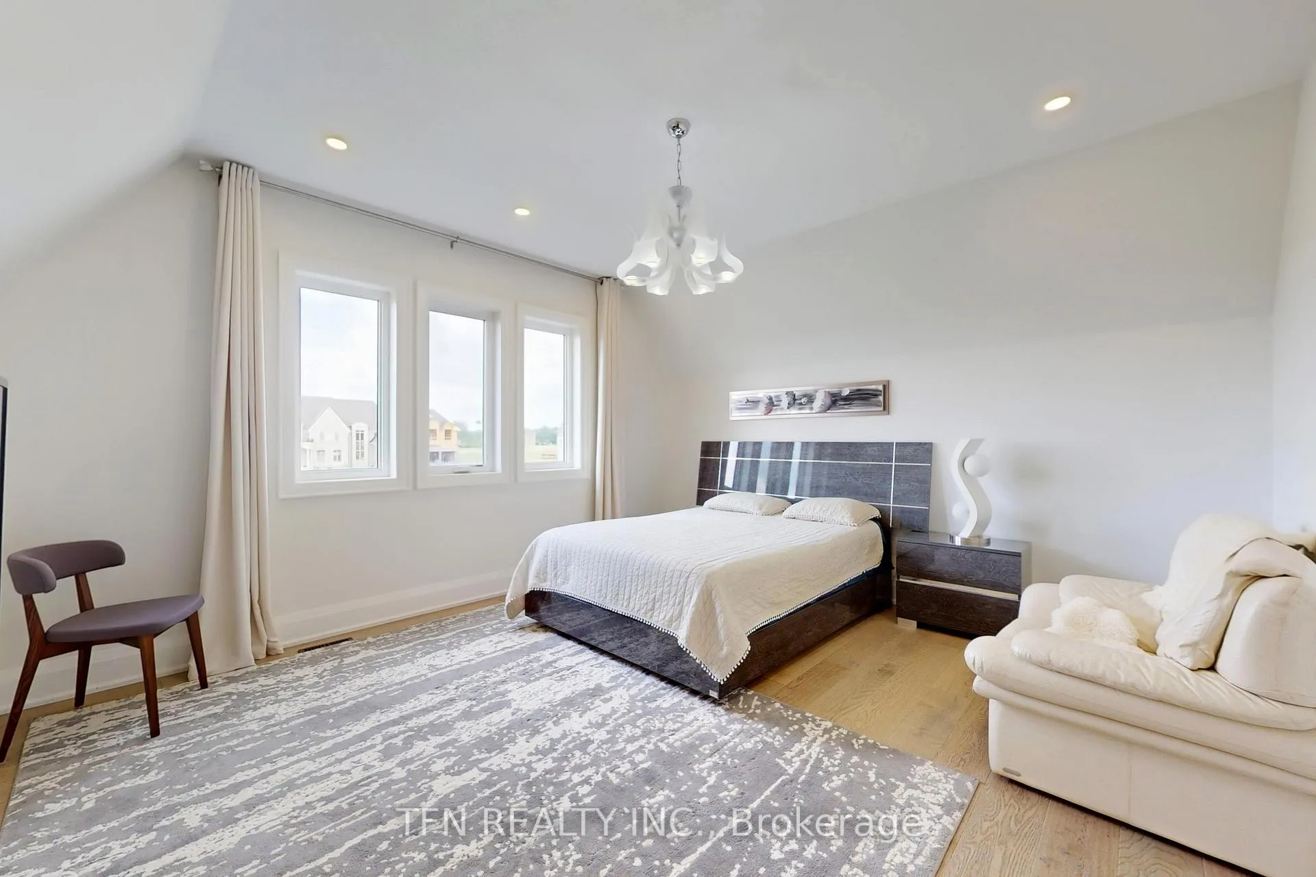 Photo 29 of 258 Amos Drive, Caledon, Palgrave — HOMEH