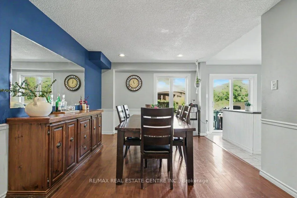 Photo 15 of 278 Langlaw Drive, Cambridge — HOMEH
