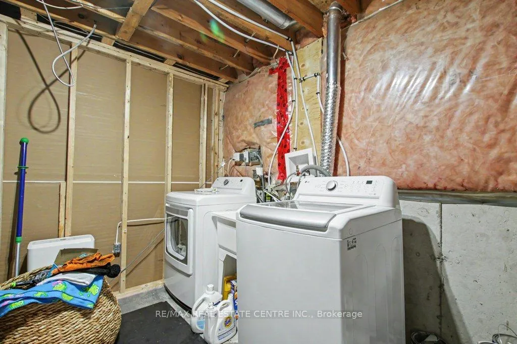Photo 30 of 278 Langlaw Drive, Cambridge — HOMEH
