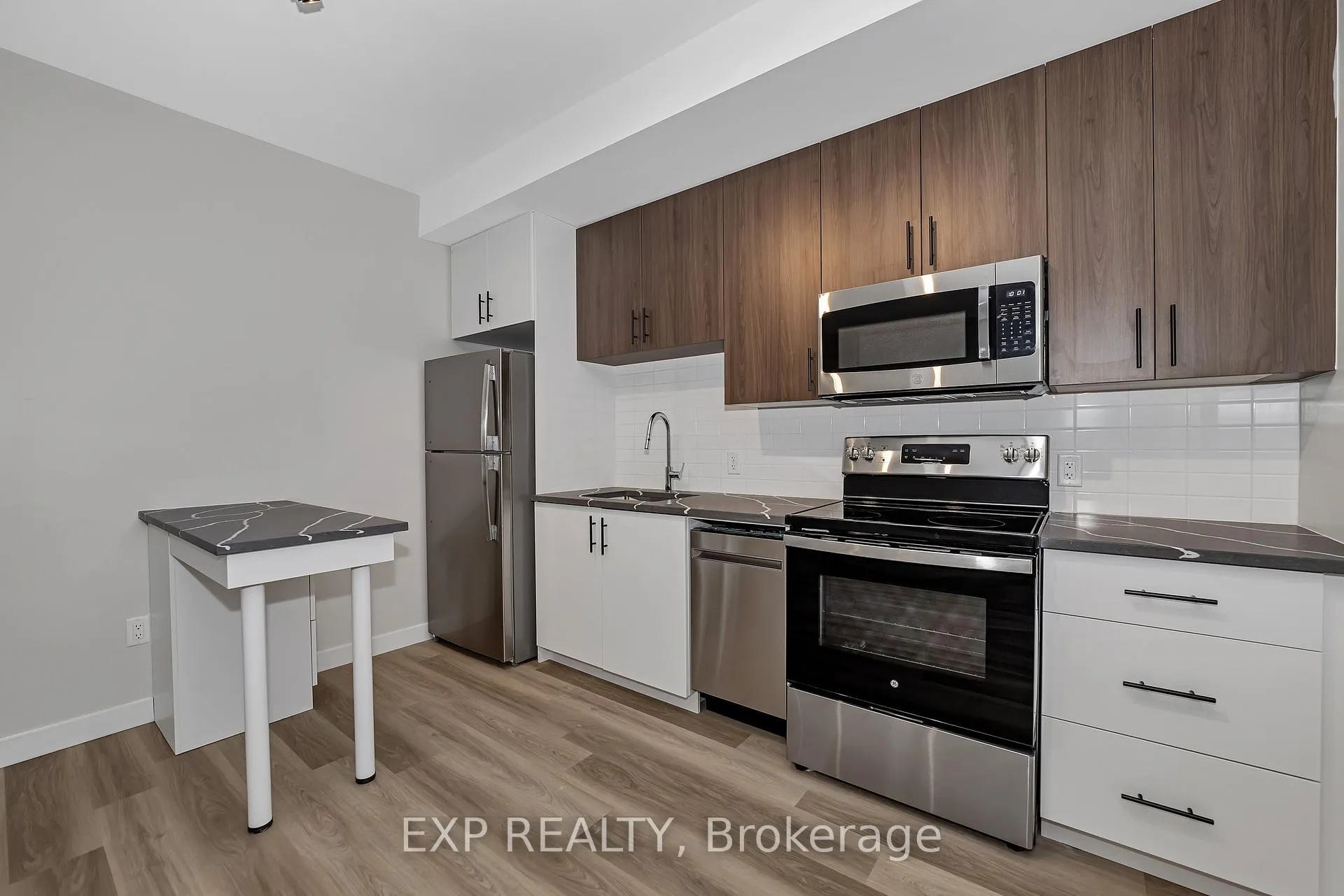 Photo 8 of Unit 303, 211 Armstrong Street, Ottawa, Hintonburg — HOMEH