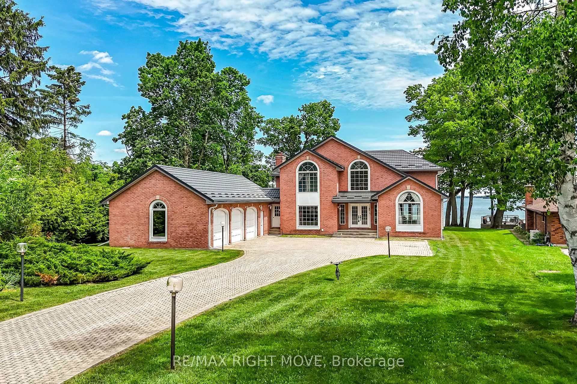Photo 3 of 4229 Wilson Point Road N, Severn, Rural Severn — HOMEH