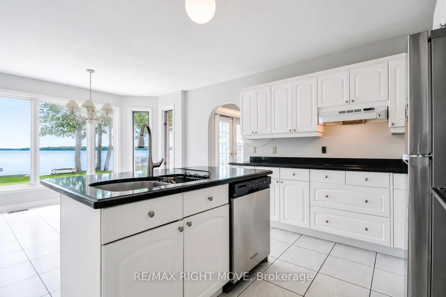 Photo 11 of 4229 Wilson Point Road N, Severn, Rural Severn — HOMEH