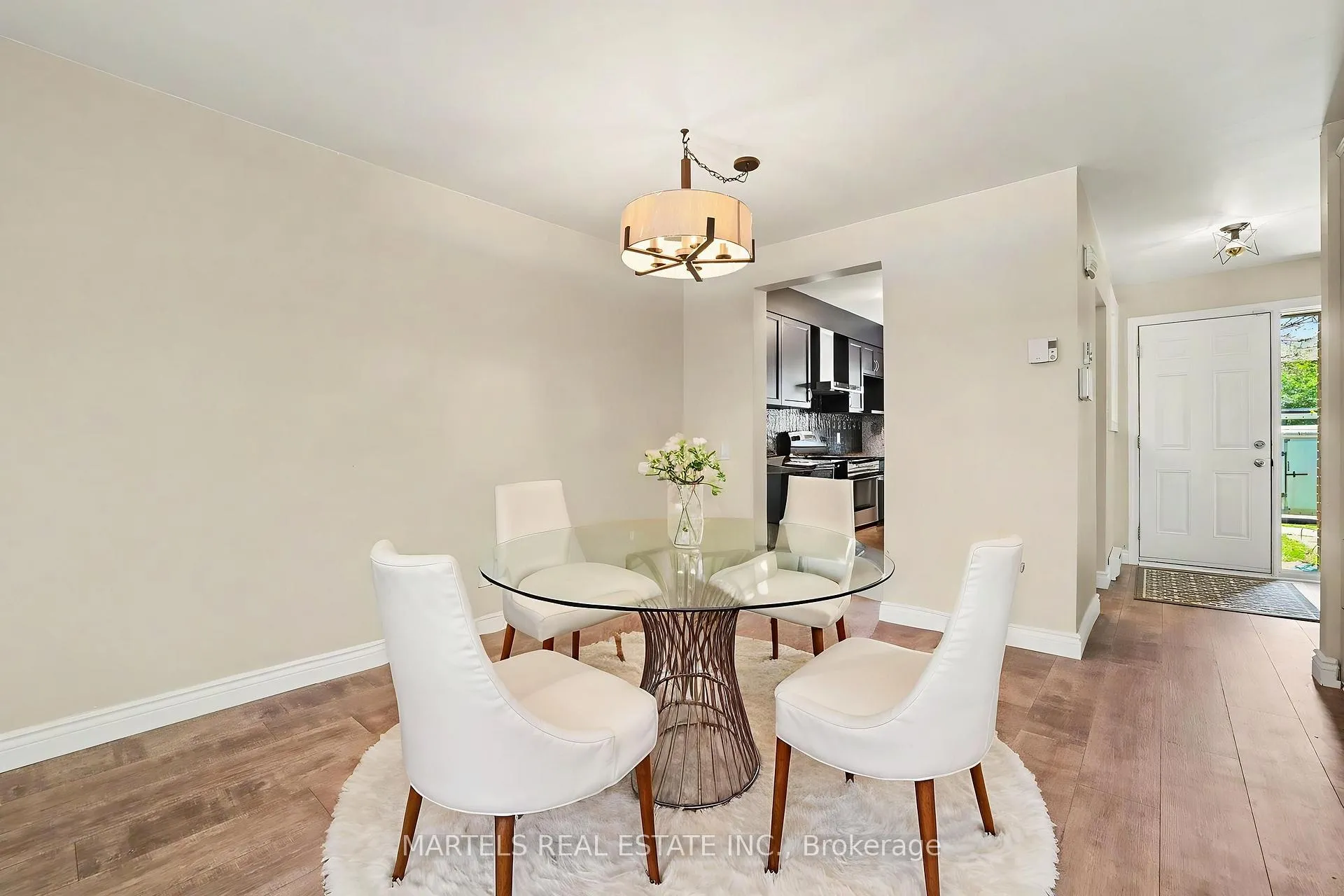 Photo 7 of 1374 Cedarcroft Crescent, Ottawa, Pineview — HOMEH
