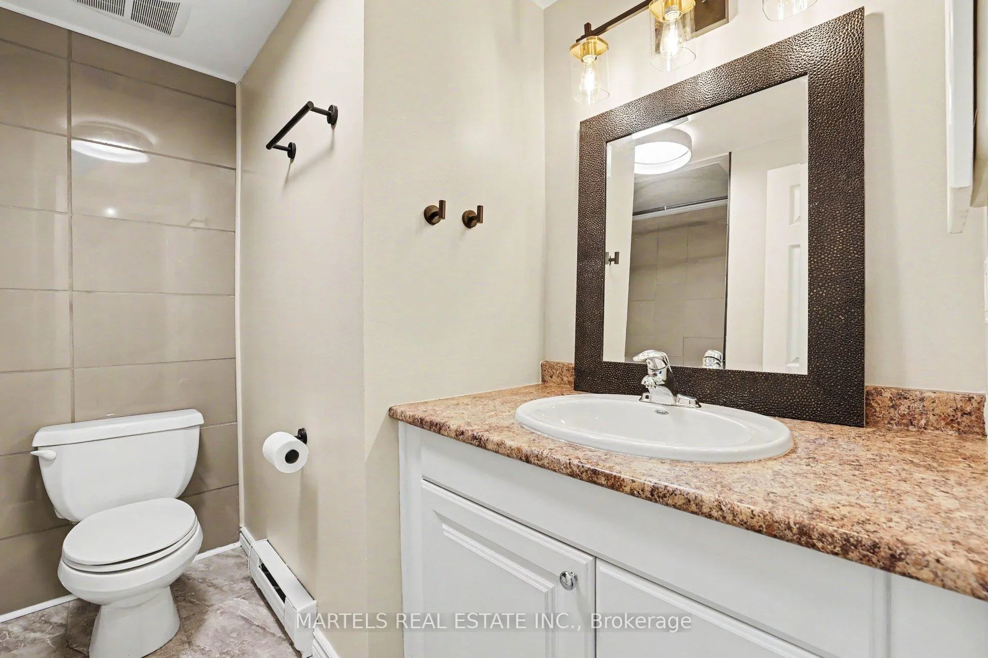 Photo 15 of 1374 Cedarcroft Crescent, Ottawa, Pineview — HOMEH