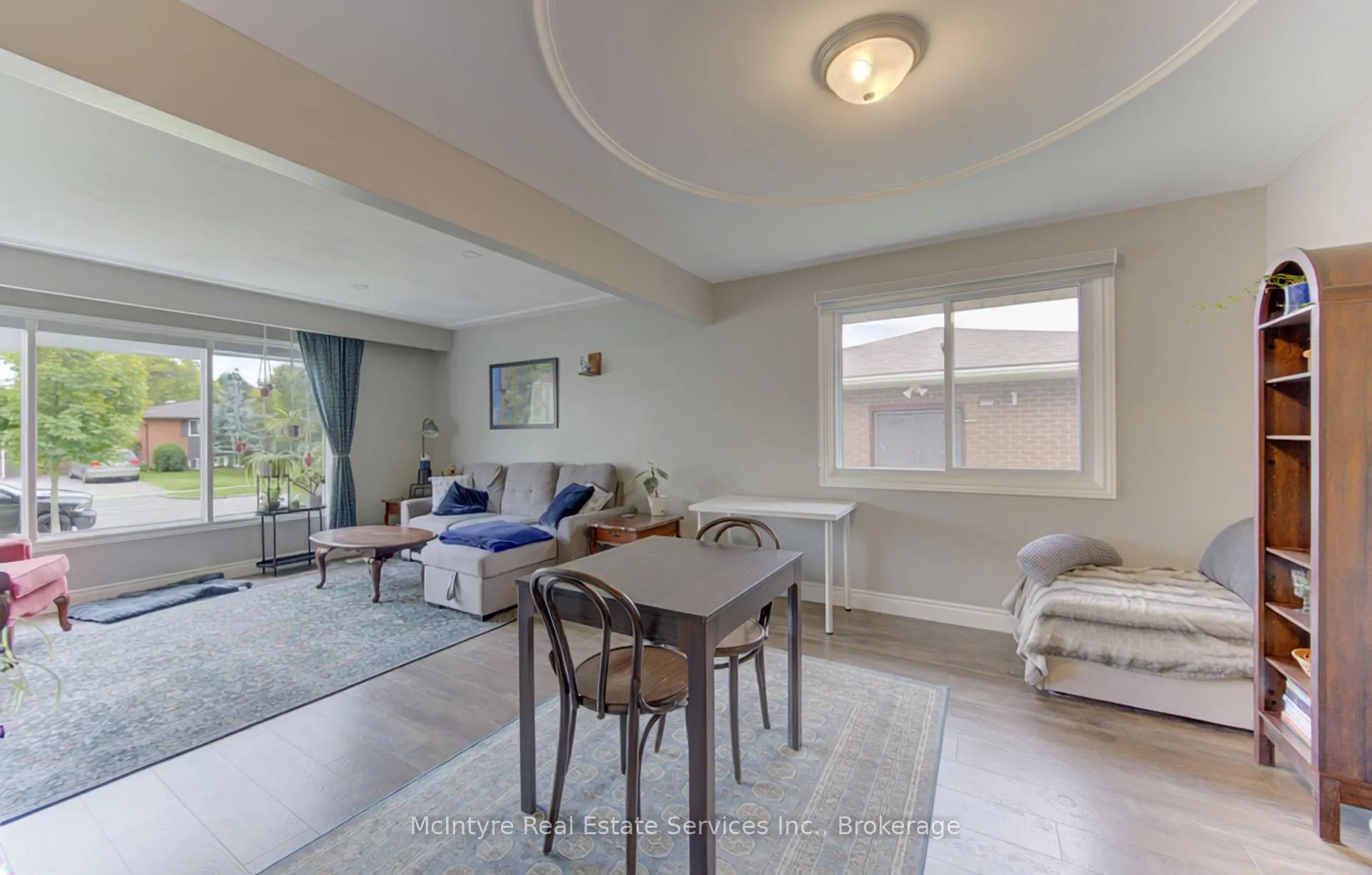 Photo 12 of 127 Strathcona Crescent, Kitchener, Heritage Park - Kitchener — HOMEH