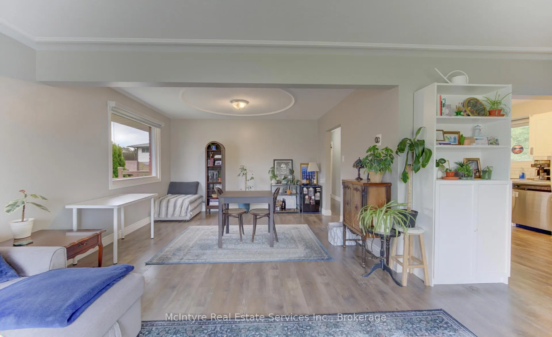 Photo 13 of 127 Strathcona Crescent, Kitchener, Heritage Park - Kitchener — HOMEH