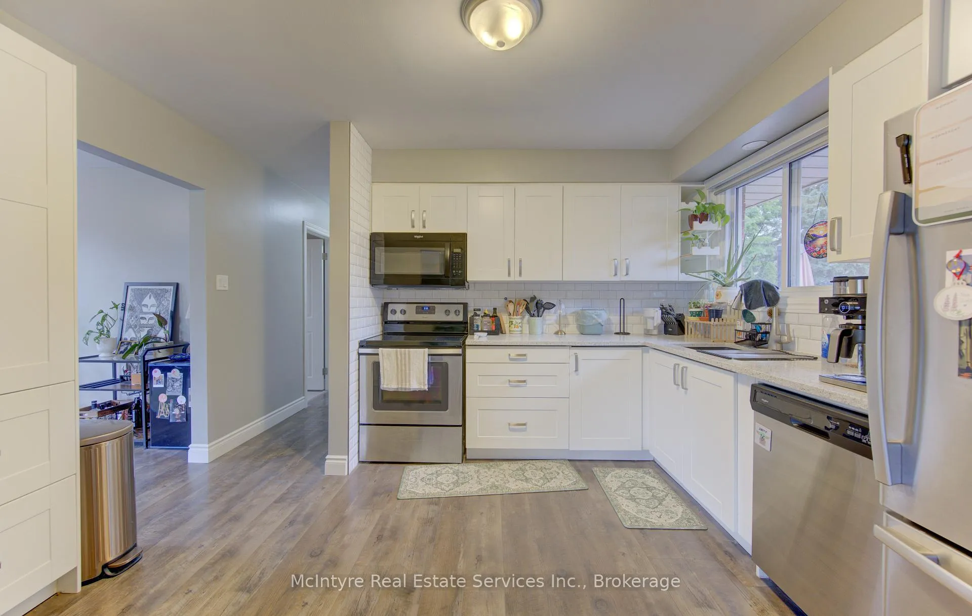 Photo 17 of 127 Strathcona Crescent, Kitchener, Heritage Park - Kitchener — HOMEH