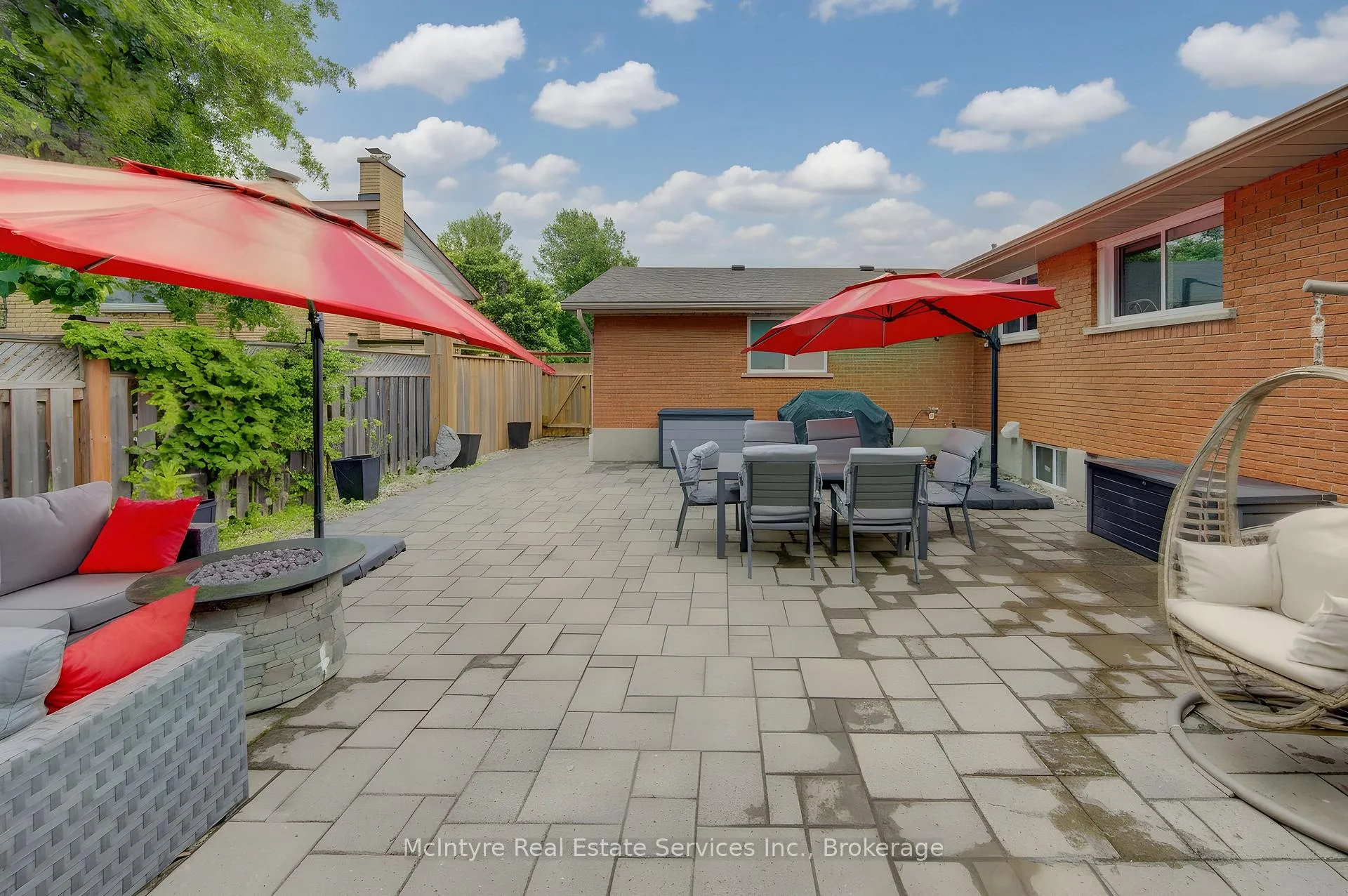 Photo 47 of 127 Strathcona Crescent, Kitchener, Heritage Park - Kitchener — HOMEH