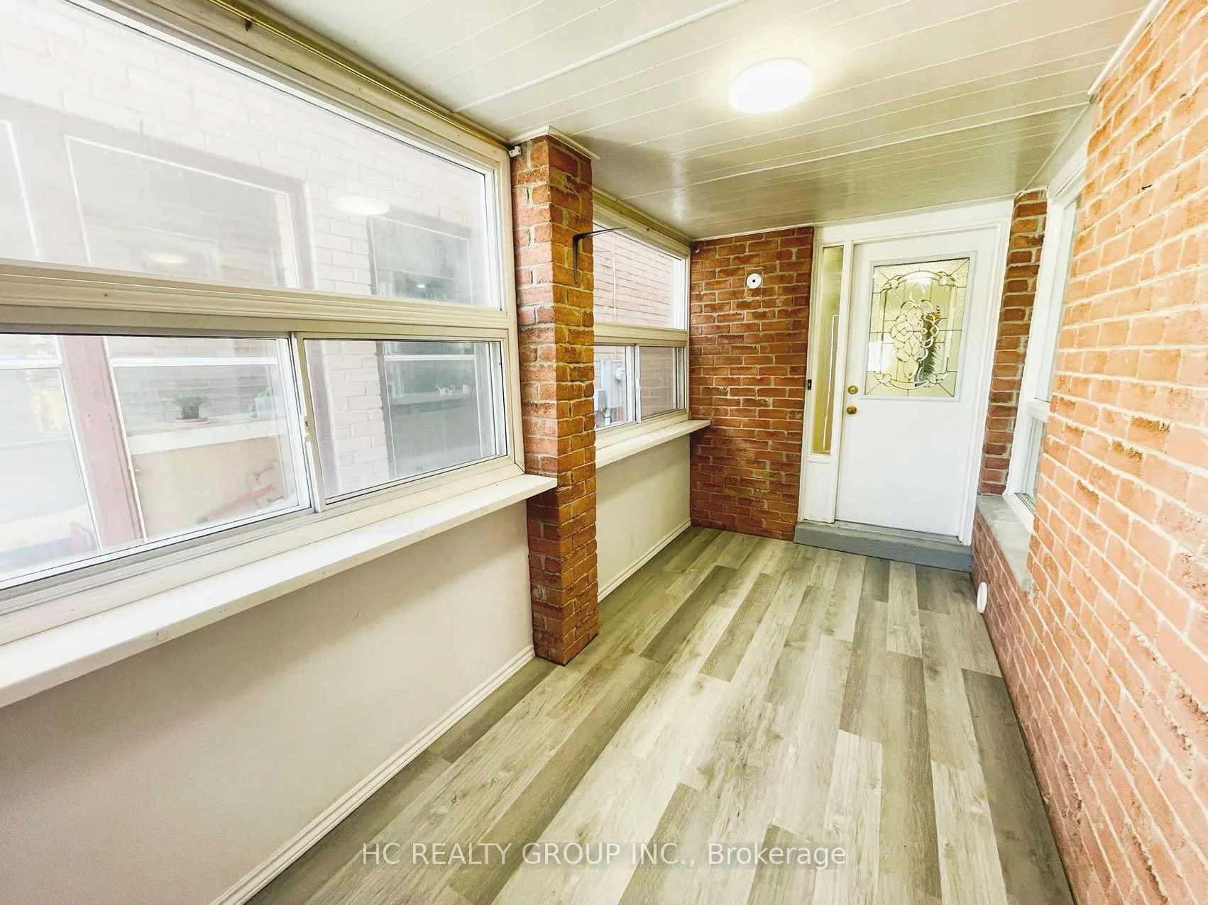 Photo 2 of 37 Page Crescent, Markham, Milliken Mills East — HOMEH