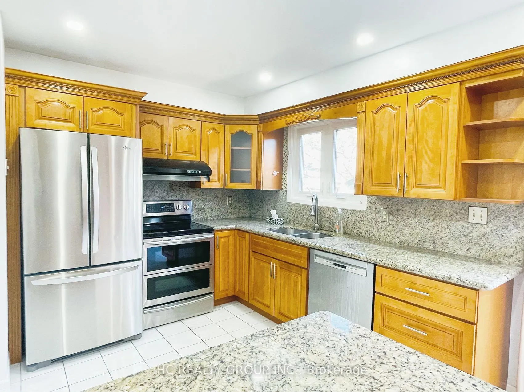 Photo 8 of 37 Page Crescent, Markham, Milliken Mills East — HOMEH