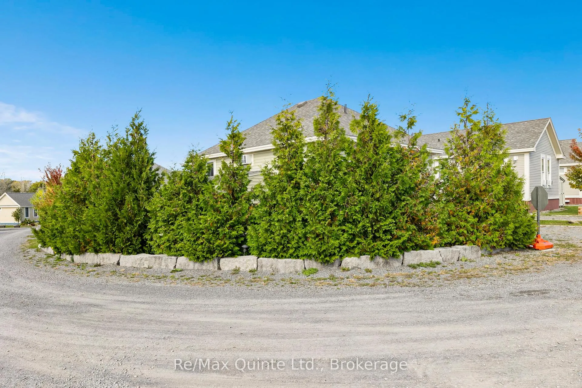 Photo 2 of 16 Butternut Lane, Prince Edward County, Athol Ward — HOMEH