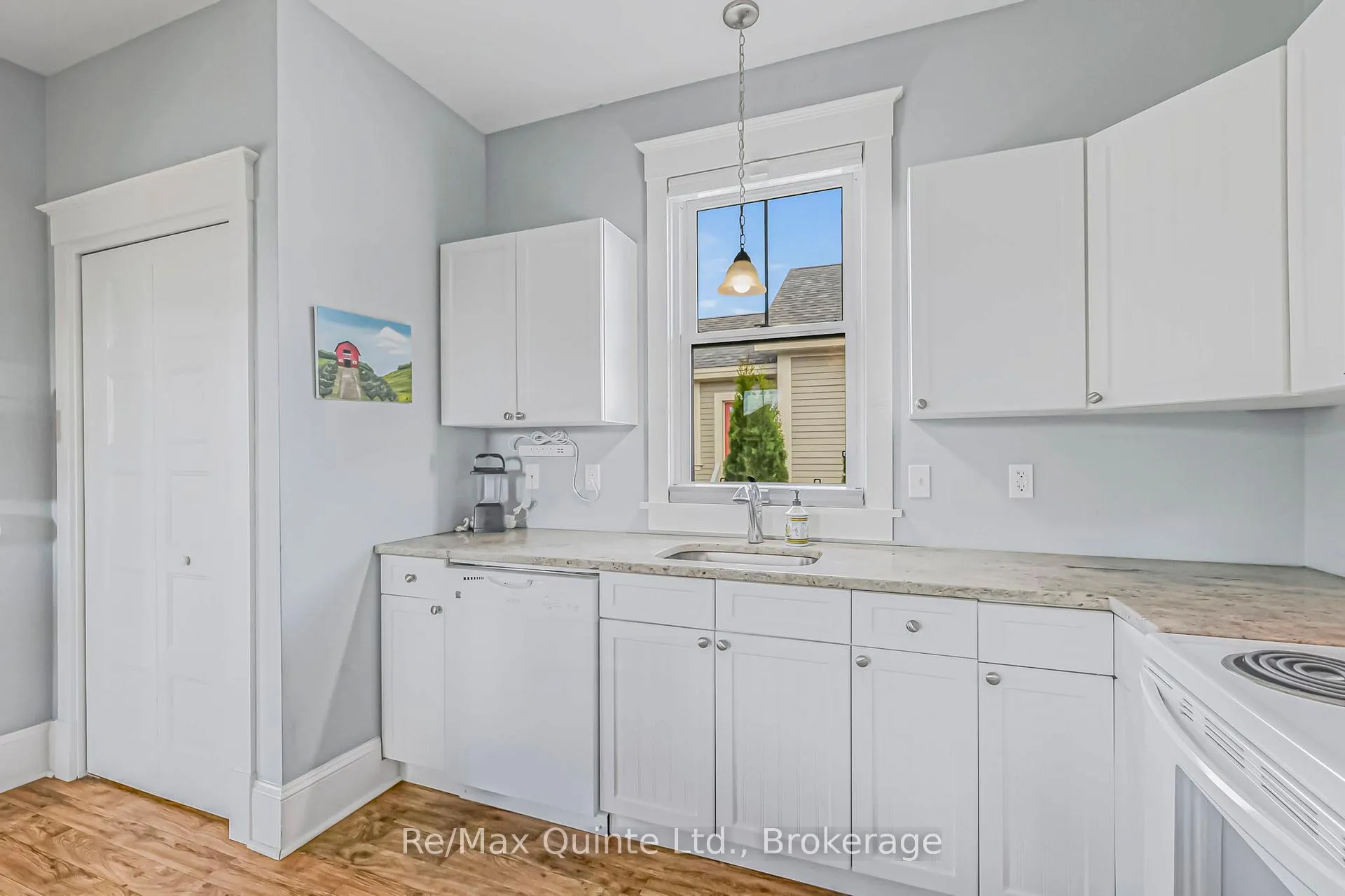 Photo 7 of 16 Butternut Lane, Prince Edward County, Athol Ward — HOMEH