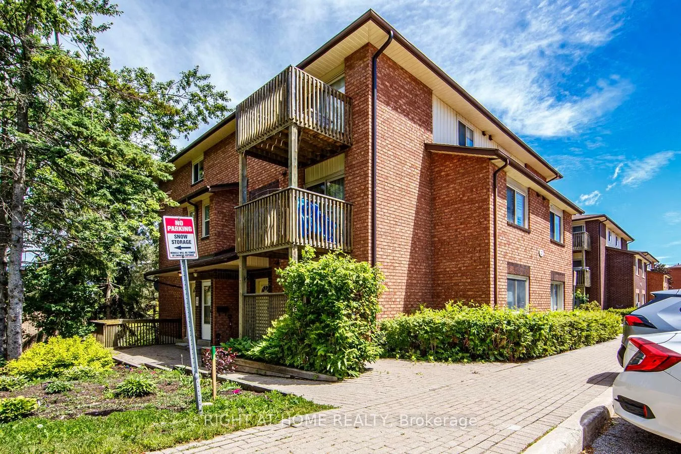 Photo 2 of Unit 3, 23 Meadow Lane, Barrie, Ardagh — HOMEH