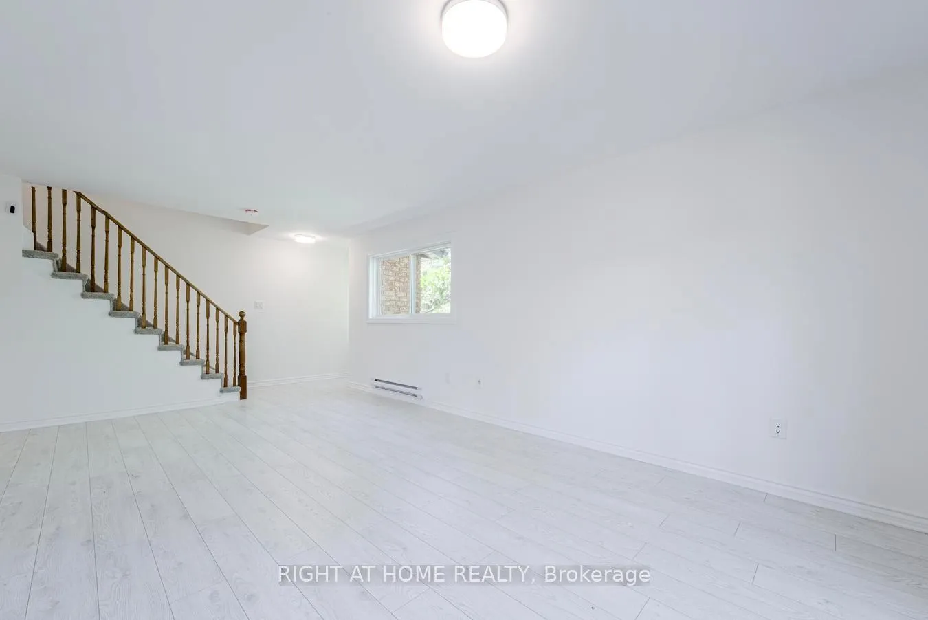 Photo 10 of Unit 3, 23 Meadow Lane, Barrie, Ardagh — HOMEH