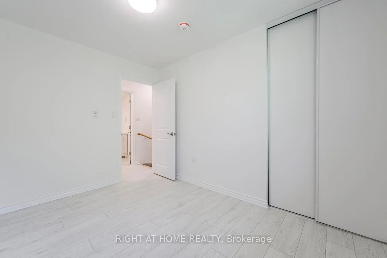Photo 22 of Unit 3, 23 Meadow Lane, Barrie, Ardagh — HOMEH