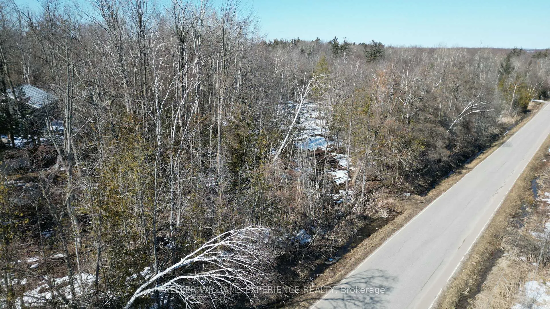 Photo 9 of 1382 Wilson Point Road, Orillia — HOMEH