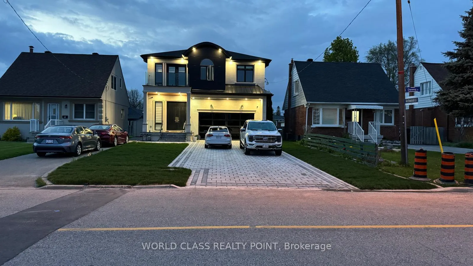 Photo 2 of 50 Dewey Drive, Scarborough, Wexford-Maryvale — HOMEH