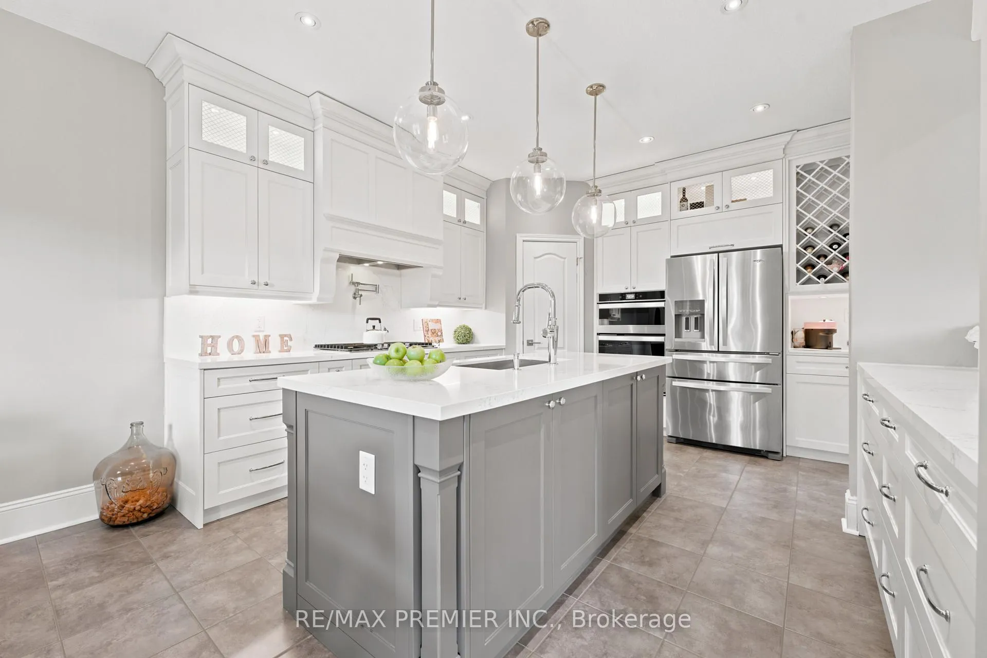 Photo 2 of 19 Burt Avenue, New Tecumseth, Alliston — HOMEH