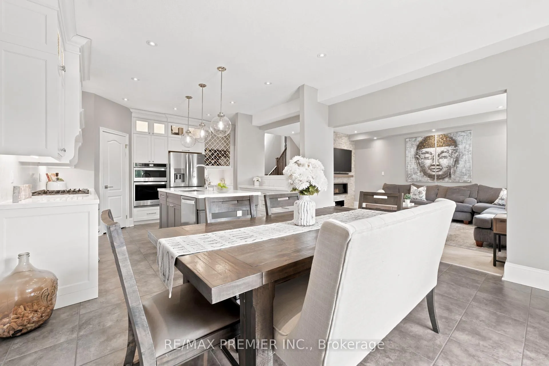 Photo 22 of 19 Burt Avenue, New Tecumseth, Alliston — HOMEH