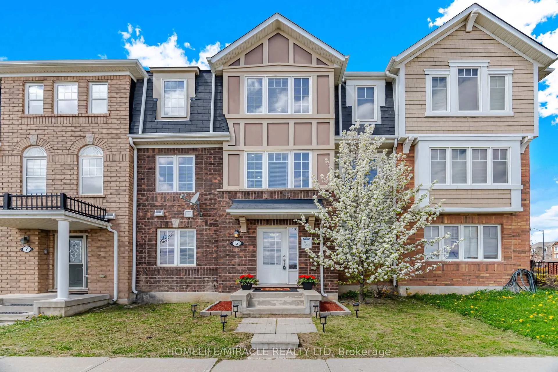 Photo 1 of 5 Veterans Drive, Brampton, Northwest Brampton — HOMEH