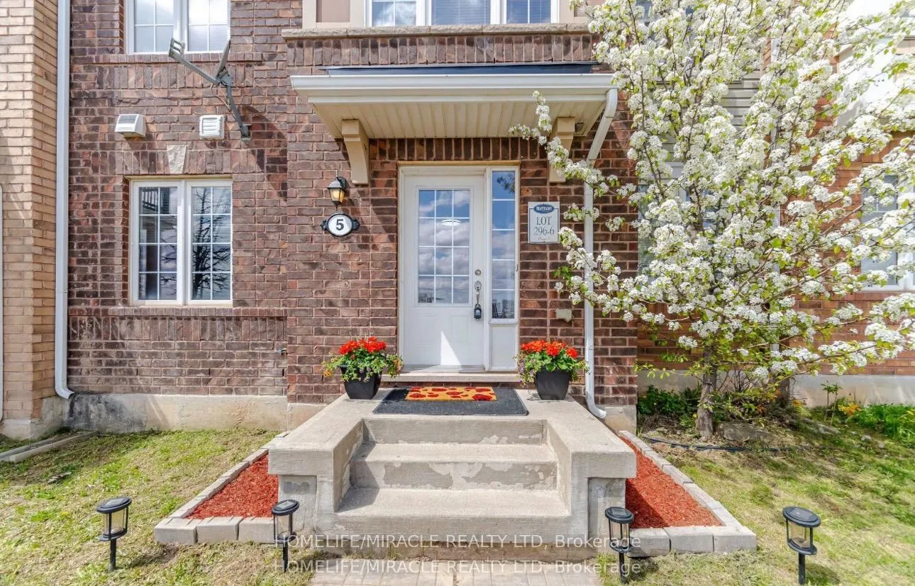 Photo 3 of 5 Veterans Drive, Brampton, Northwest Brampton — HOMEH