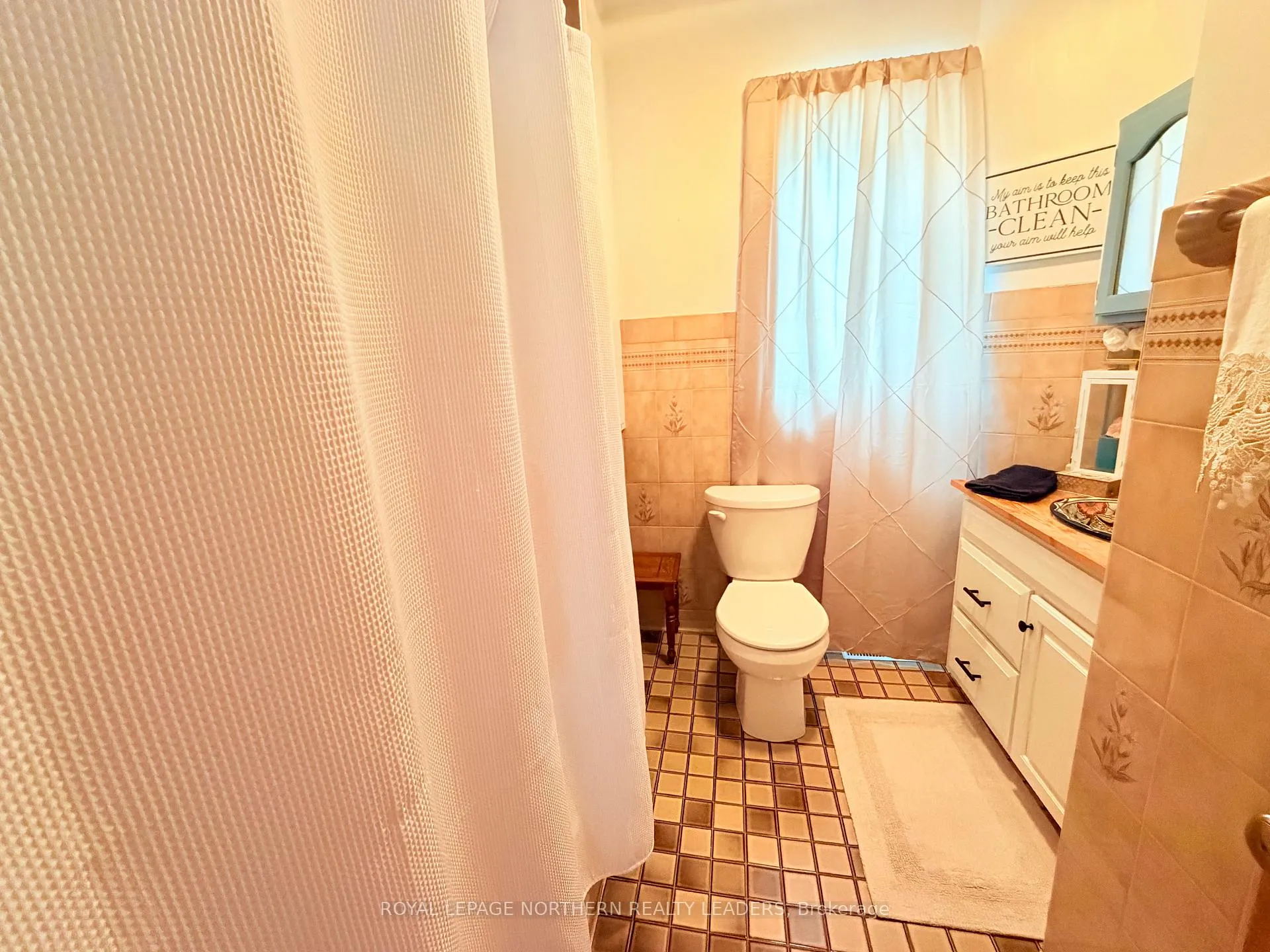 Photo 6 of 348 Birch Street S, Timmins, TS - SE — HOMEH