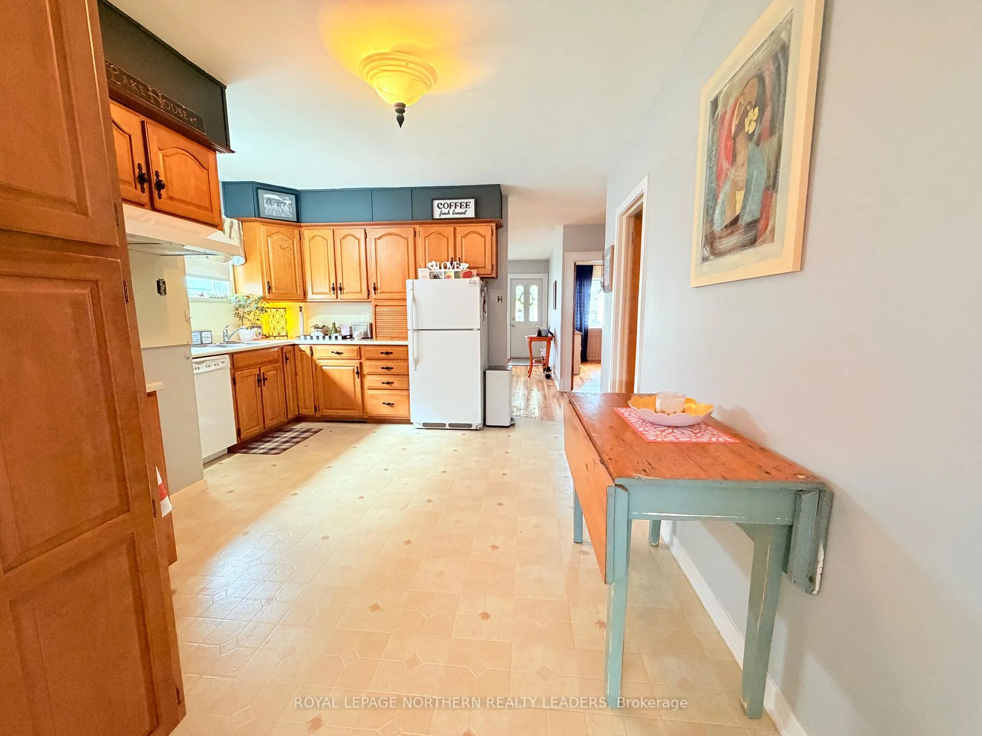 Photo 9 of 348 Birch Street S, Timmins, TS - SE — HOMEH