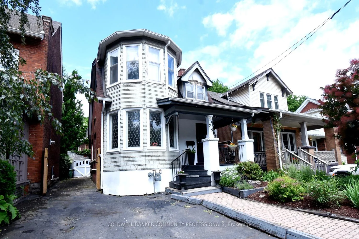 Photo 4 of 28 St Clair Avenue, Hamilton, Gibson — HOMEH