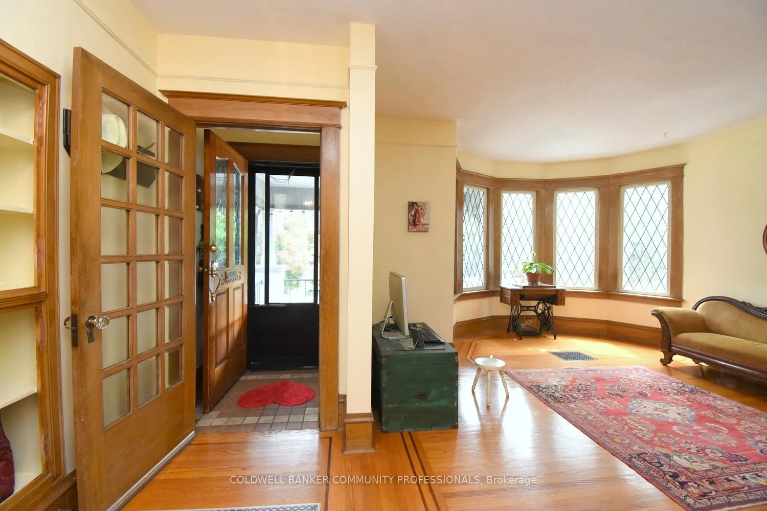 Photo 6 of 28 St Clair Avenue, Hamilton, Gibson — HOMEH