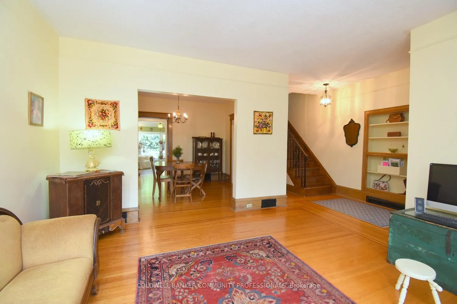 Photo 9 of 28 St Clair Avenue, Hamilton, Gibson — HOMEH
