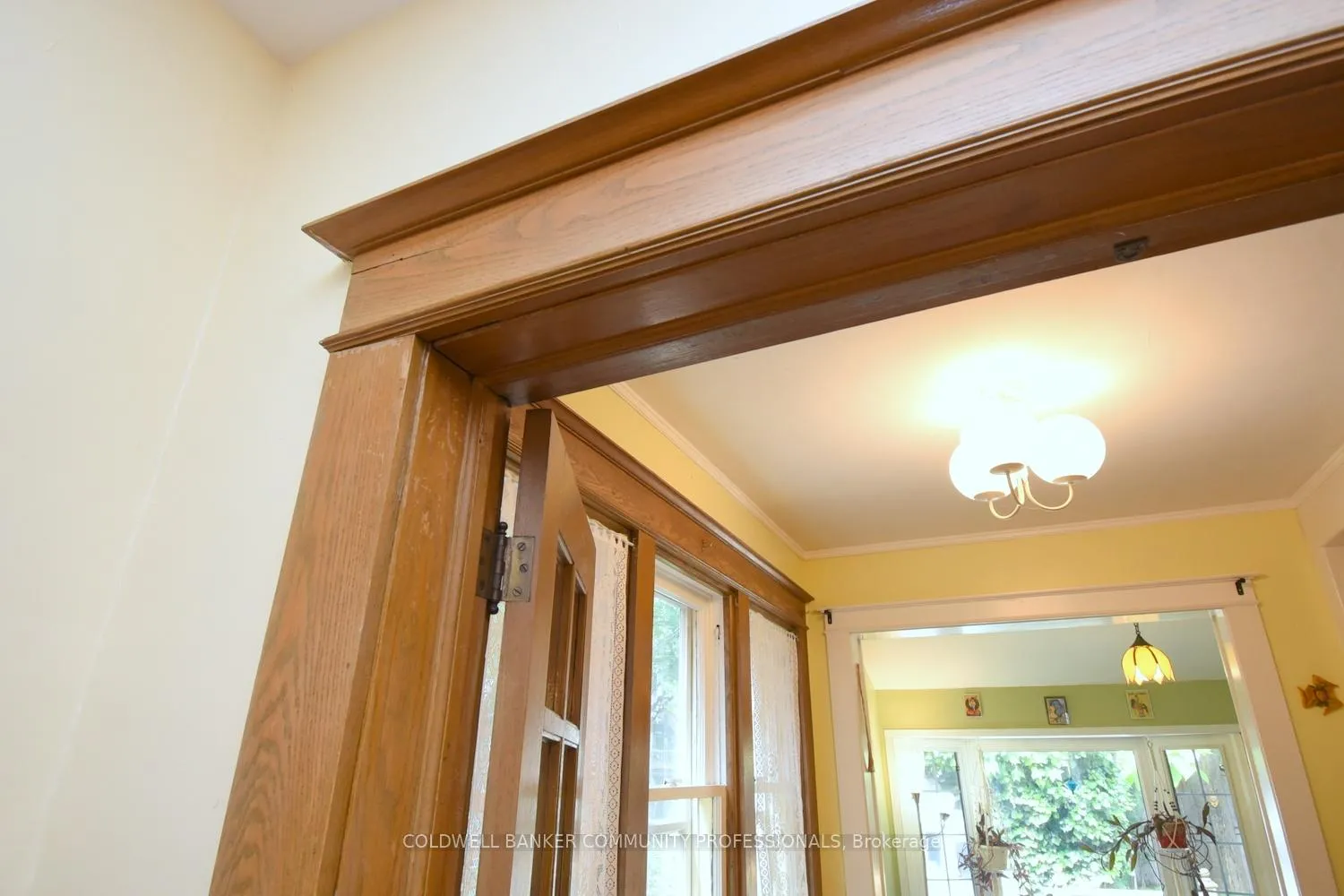 Photo 11 of 28 St Clair Avenue, Hamilton, Gibson — HOMEH