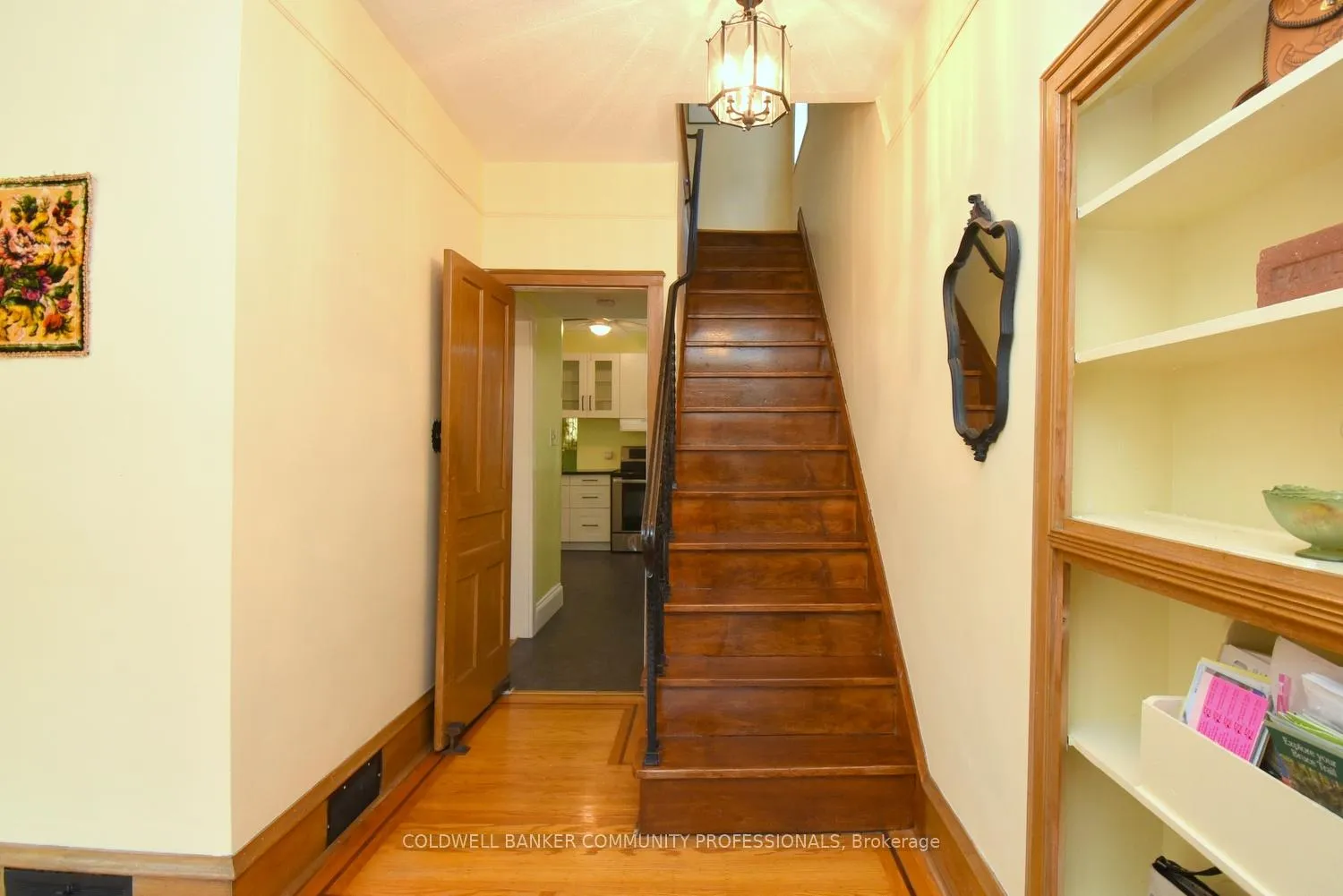 Photo 20 of 28 St Clair Avenue, Hamilton, Gibson — HOMEH