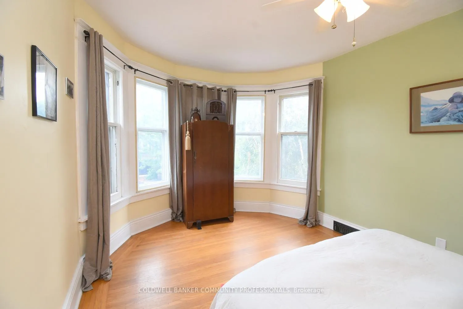 Photo 27 of 28 St Clair Avenue, Hamilton, Gibson — HOMEH