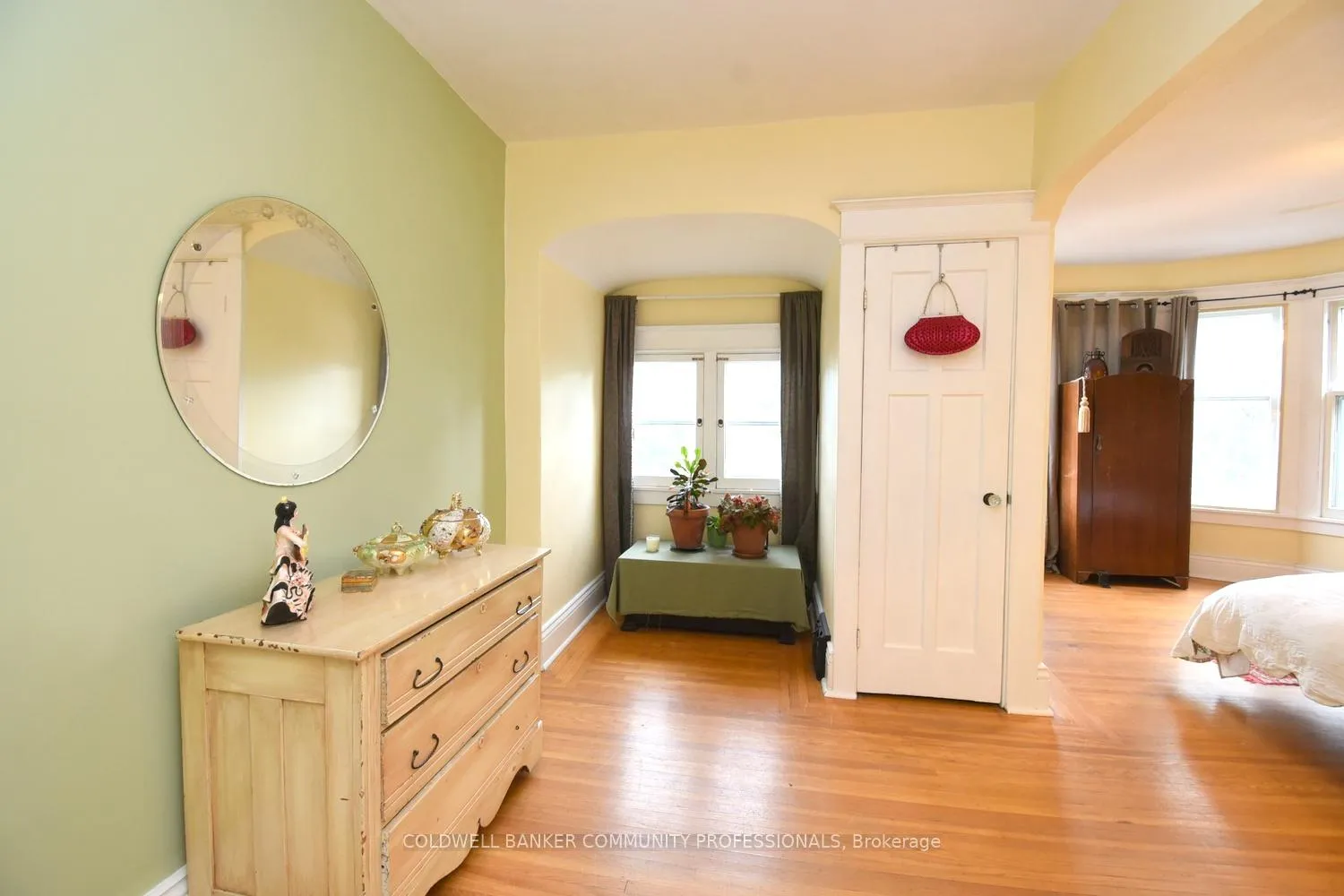 Photo 28 of 28 St Clair Avenue, Hamilton, Gibson — HOMEH
