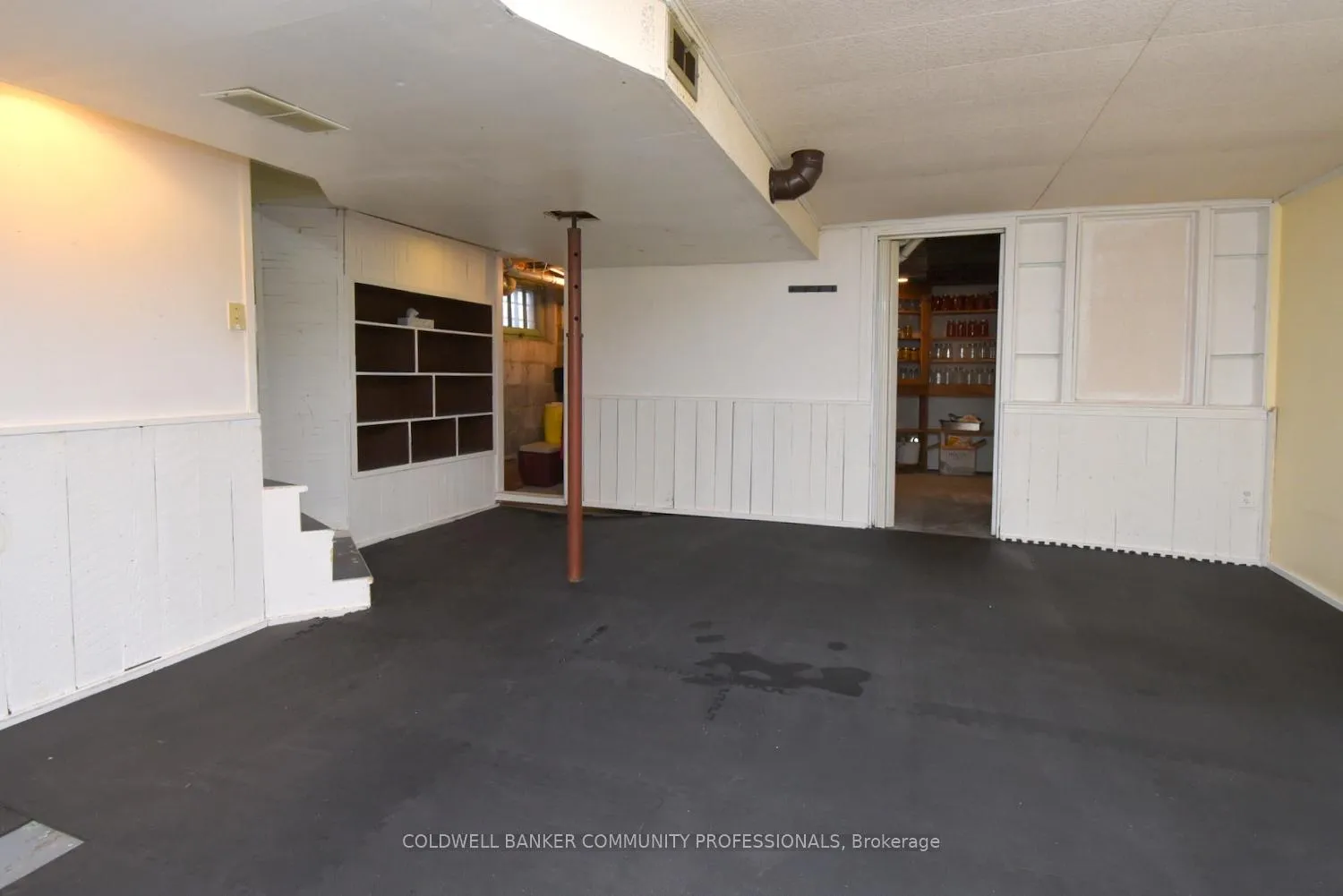 Photo 40 of 28 St Clair Avenue, Hamilton, Gibson — HOMEH