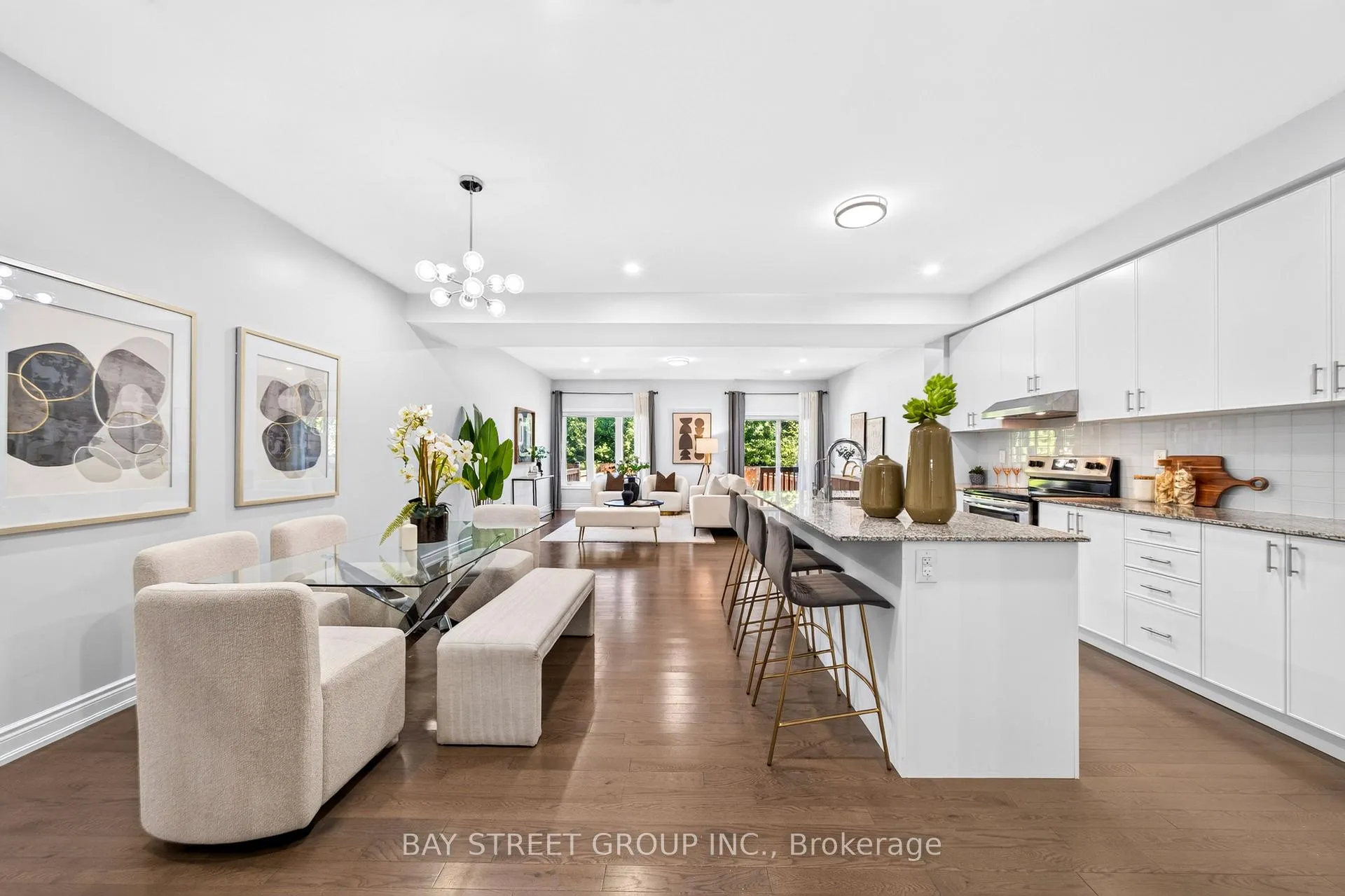 Photo 6 of 122 Lichfield Road, Markham, Unionville — HOMEH