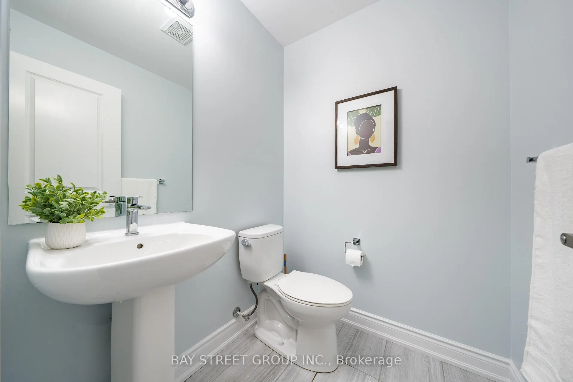 Photo 17 of 122 Lichfield Road, Markham, Unionville — HOMEH