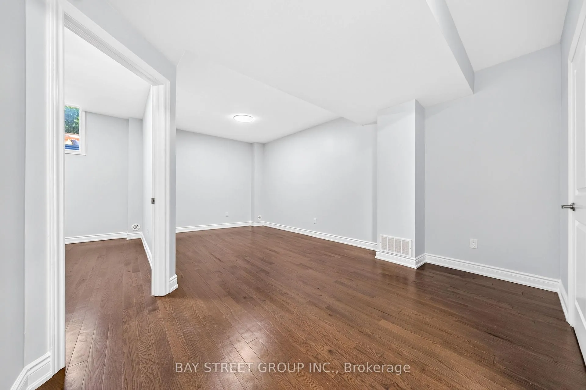 Photo 36 of 122 Lichfield Road, Markham, Unionville — HOMEH
